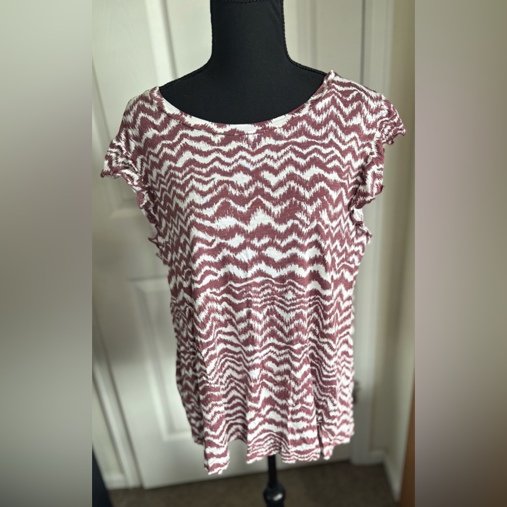 Maurices Maroon and White Zigzag Blouse